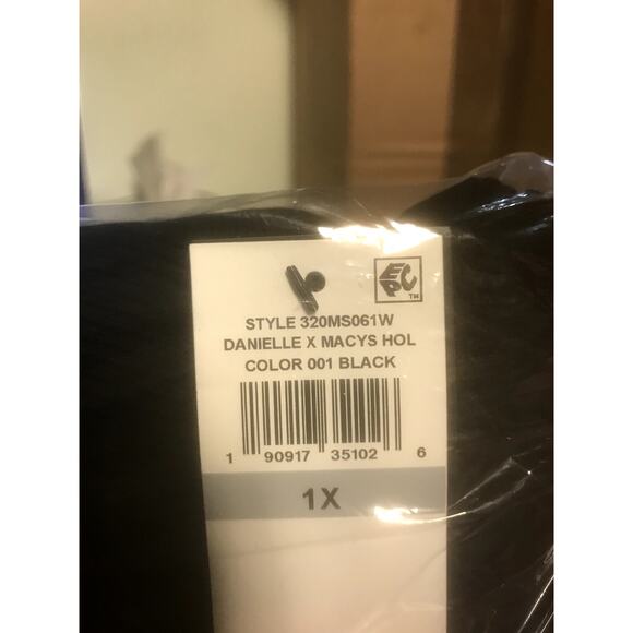 Danielle Bernstein Button Cardigan Sweater NWT - Picture 2 of 4